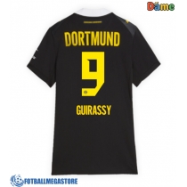 Fotballdrakt Dame Borussia Dortmund Serhou Guirassy #9 Bortedrakt 2026-27 Kortermet